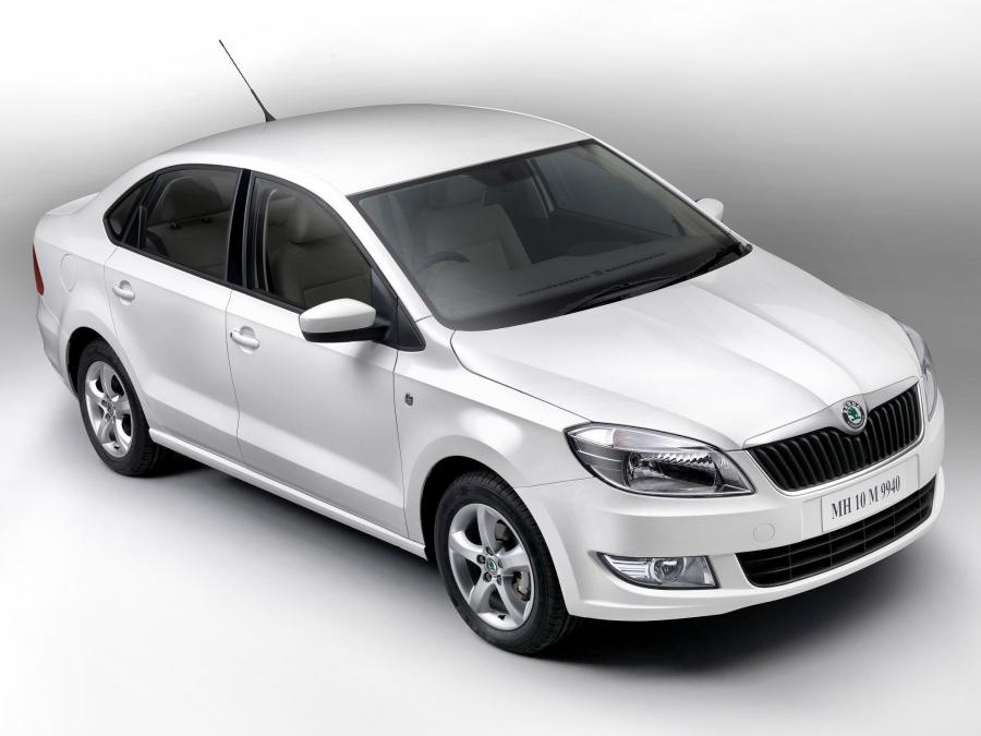  Skoda Rapid 2011 года  (фото 2 из 6)